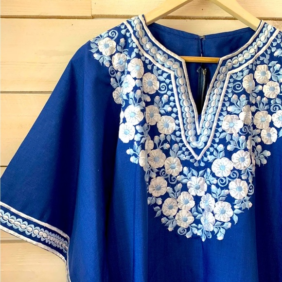 VTG 60s/70s Blue White Angel Sleeve Embroidered Kaftan Dress Sz M - Picture 3 of 6